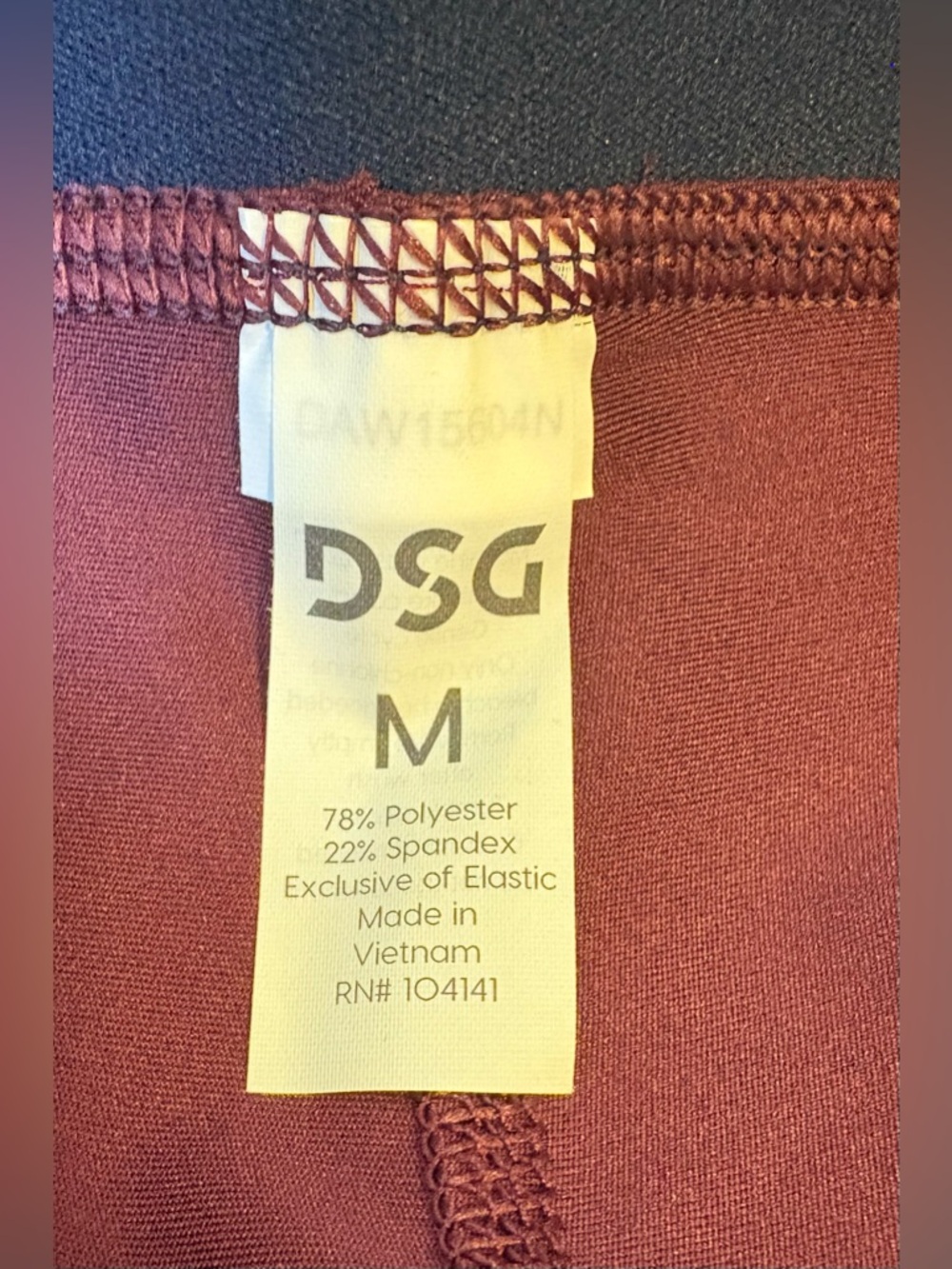 DSG mid rise compression shorts medium new with tags - Picture 3 of 5